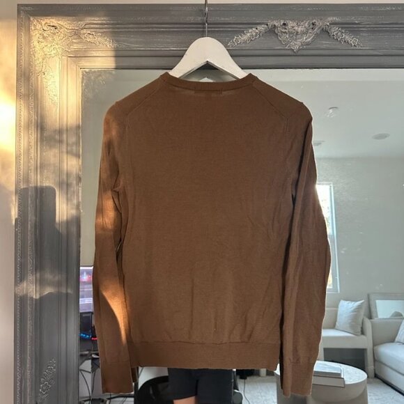 Uniqlo 100% Wool Brown Crewneck Classic Lightweight Sweater Size Medium - Picture 5 of 6